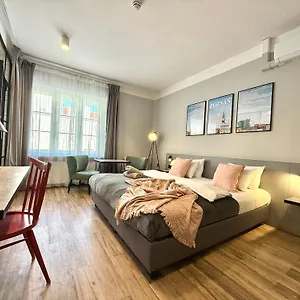  Hotel apartamentowy Wozna 11 Stare